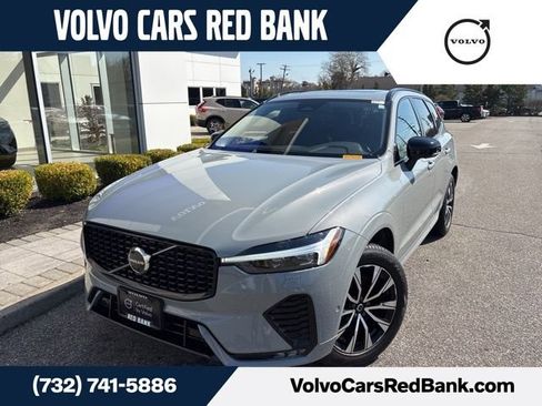 Used 2025 Volvo XC60 B5 Plus AWD/4WD image 1