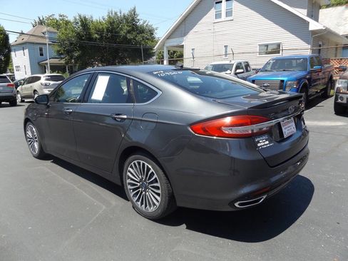 Used 2018 Ford Fusion Titanium AWD/4WD image 10