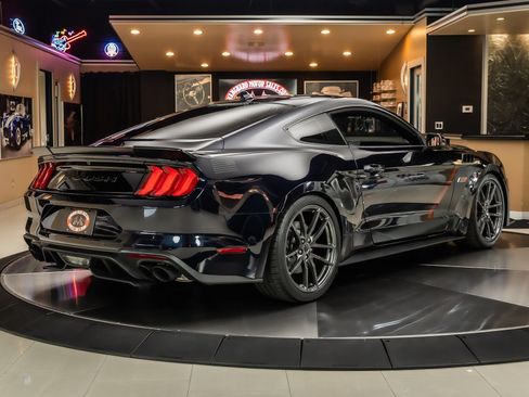 Used 2021 Ford Mustang GT Premium w/ GT Performance Package RWD image 12