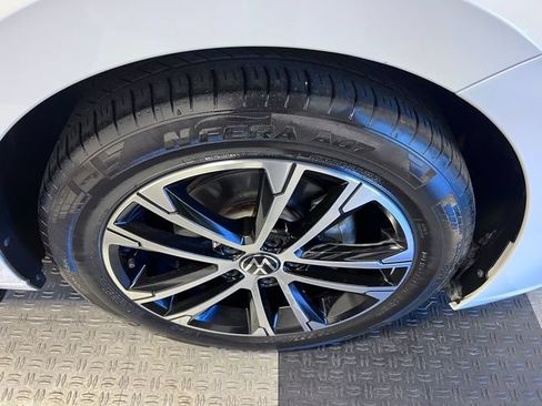 Certified 2024 Volkswagen Jetta Sport FWD image 9