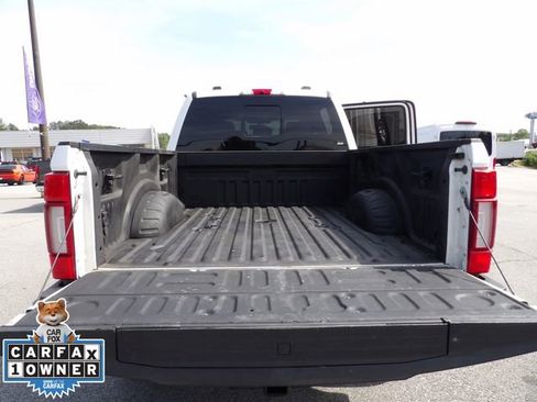 Used 2022 Ford F350 Platinum AWD/4WD image 16