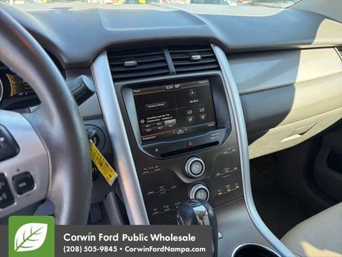 Used 2013 Ford Edge SEL FWD image 19