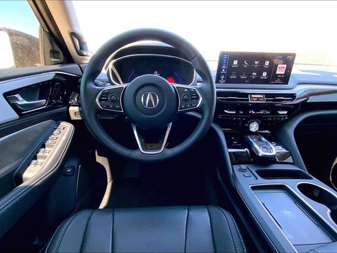 Used 2026 Acura MDX FWD w/ Technology Package image 6