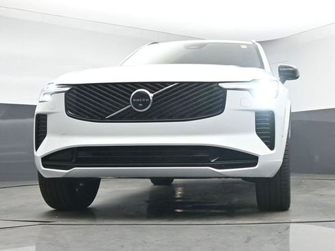 New 2026 Volvo XC90 B6 Ultra w/ Protection Package Premier image 40