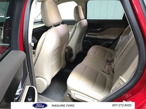 Used 2022 Lincoln Corsair AWD w/ Equipment Group 101A image 33