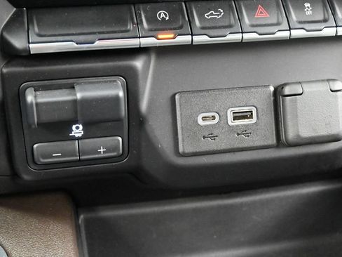 Used 2021 Chevrolet Silverado 1500 LT Trail Boss w/ Bed Protection Package AWD/4WD image 13