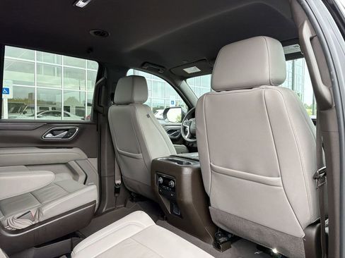 Used 2024 Chevrolet Tahoe LT RWD image 18