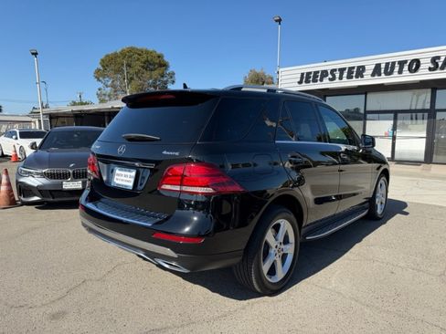 Used 2018 Mercedes-Benz GLE 350 4MATIC w/ Premium 1 Package image 4
