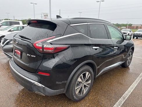 Used 2023 Nissan Murano SV AWD/4WD image 2