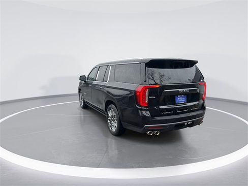 Used 2023 GMC Yukon XL Denali Ultimate image 5