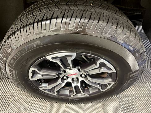 Used 2023 GMC Canyon AT4 w/ AT4 Premium Package image 35