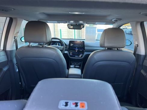 Used 2020 Hyundai Ioniq Limited image 30