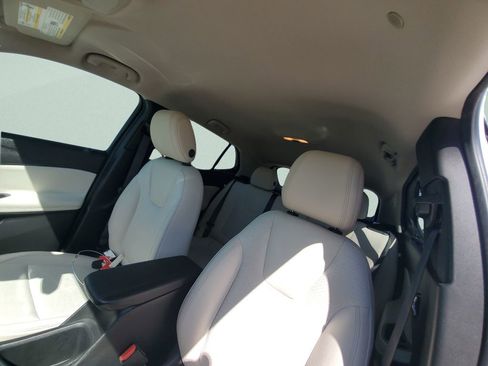 Used 2020 Buick Encore GX Preferred w/ Cold Weather Comfort Package image 28