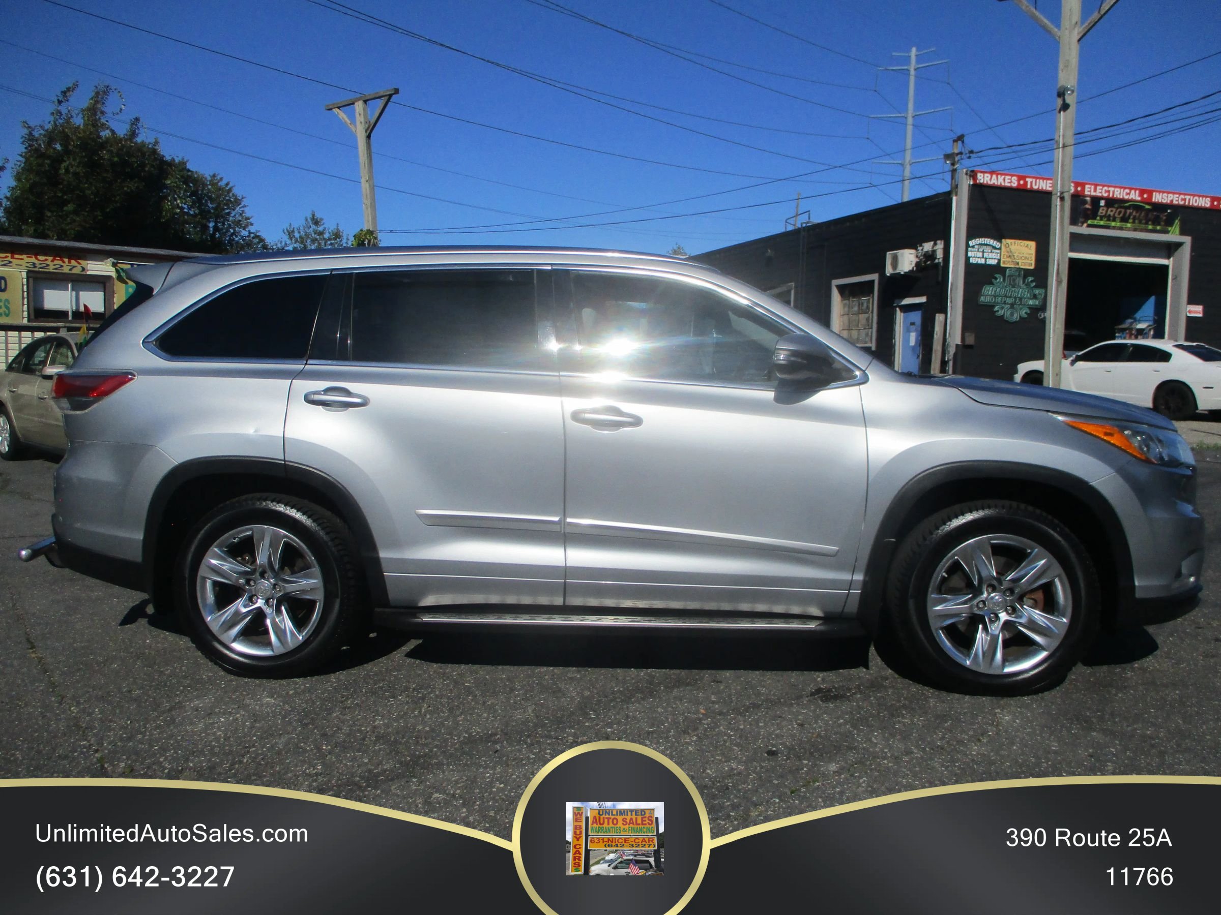 Used 2014 Toyota Highlander Limited AWD/4WD image 4