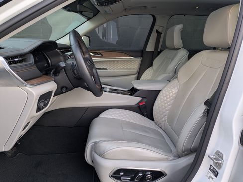 Used 2022 Jeep Grand Cherokee L Summit w/ MOPAR Finishing Package image 21