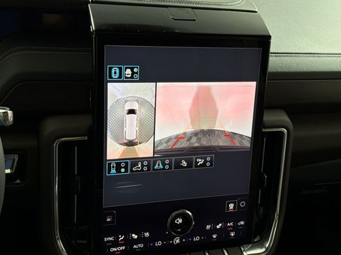 New 2026 GMC Yukon XL Denali Ultimate AWD/4WD image 19