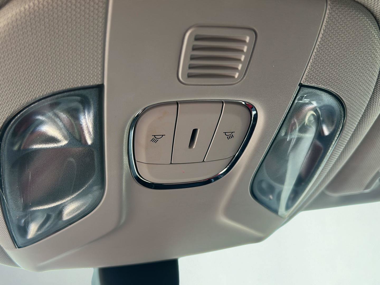 Used 2020 Jeep Compass Latitude FWD image 8