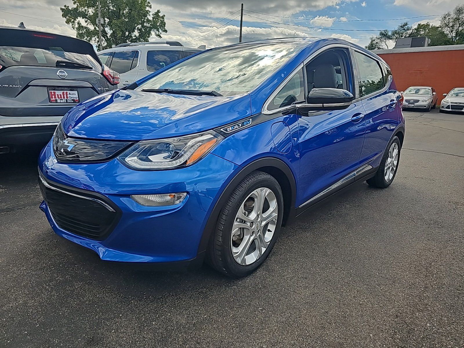 Used 2020 Chevrolet Bolt LT FWD image 1