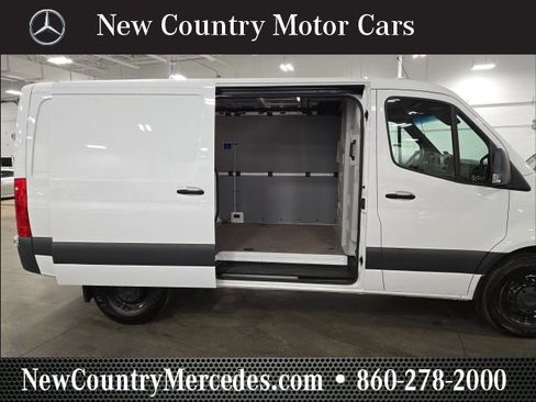 Used 2024 Mercedes-Benz Sprinter 2500 image 11