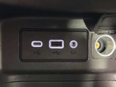 Used 2024 Chevrolet Equinox LT w/ LPO, Floor Liner Package image 25