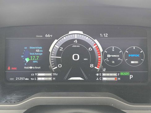 Used 2024 Toyota Tundra Platinum AWD/4WD image 30