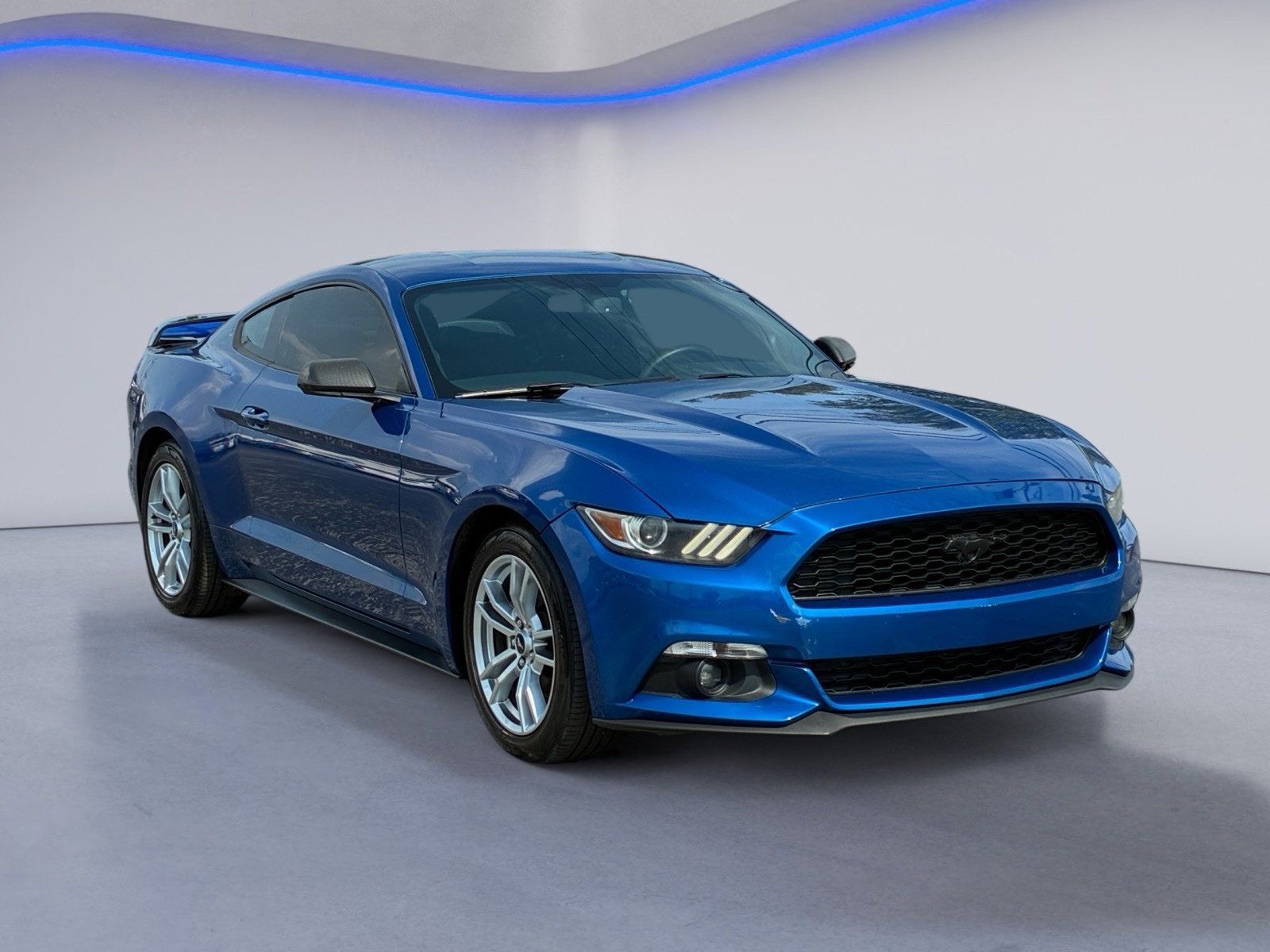 Used 2017 Ford Mustang Coupe RWD image 5