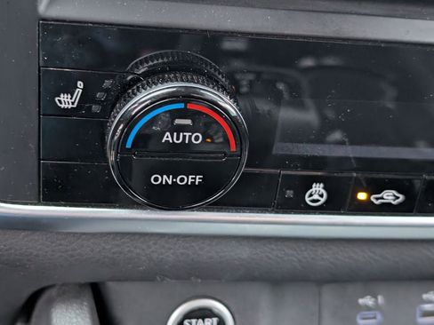 Used 2023 Nissan Rogue SV w/ SV Premium B Package image 18