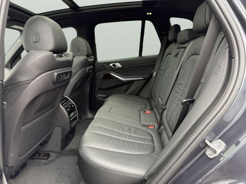 Used 2019 BMW X5 xDrive40i w/ Premium Package image 37