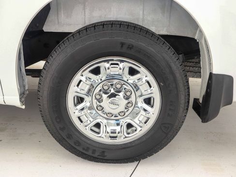 Used 2016 Nissan NV 3500 SL image 29