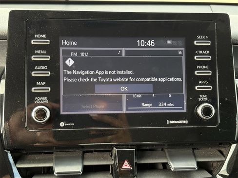 Used 2022 Toyota Camry SE image 19