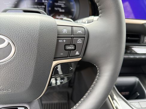 Used 2026 Toyota Crown Signia image 26