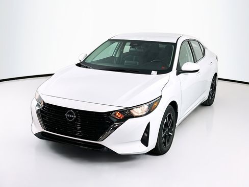 Used 2024 Nissan Sentra SV image 3