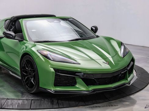Used 2026 Chevrolet Corvette Z06 RWD image 39