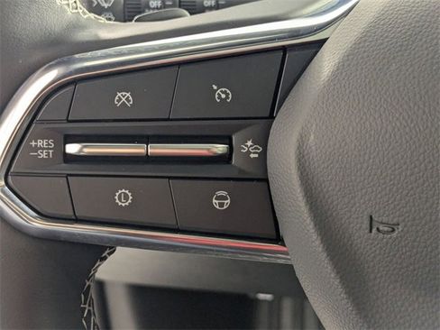 Certified 2025 Chevrolet Traverse High Country image 17