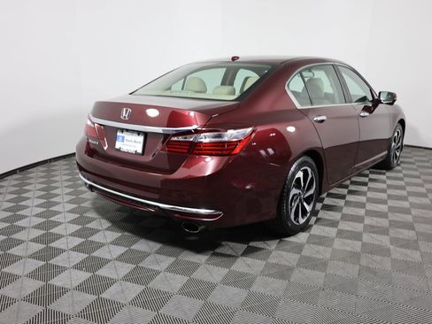 Used 2017 Honda Accord EX-L image 5