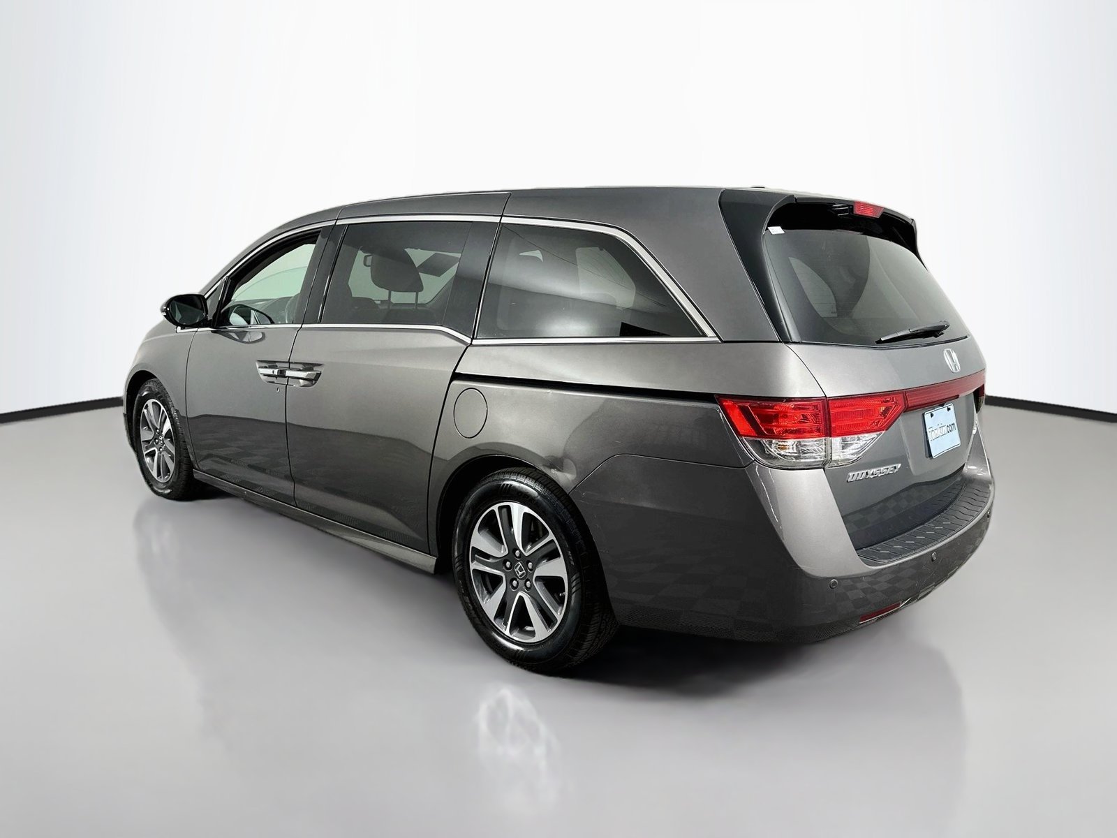 Used 2015 Honda Odyssey Touring image 5