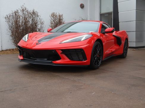 Used 2023 Chevrolet Corvette Stingray Premium Conv w/ Z51 Performance Package image 3