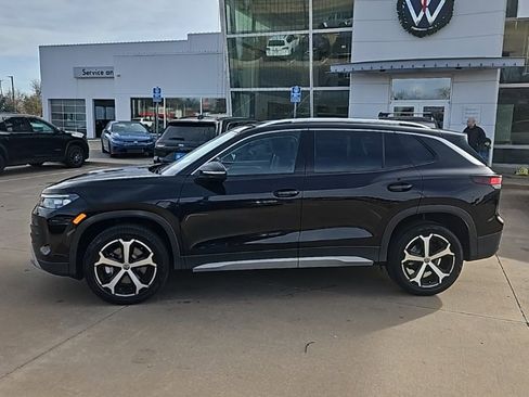 New 2026 Volkswagen Tiguan SE image 8