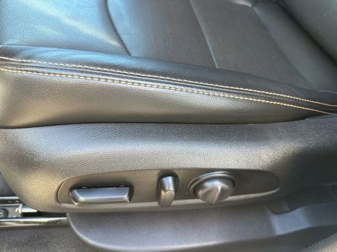 Used 2020 GMC Terrain SLT image 5