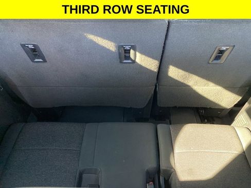 Used 2024 Chevrolet Traverse LS image 8