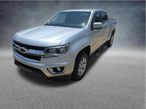 Used 2019 Chevrolet Colorado LT w/ LT Convenience Package RWD image 2