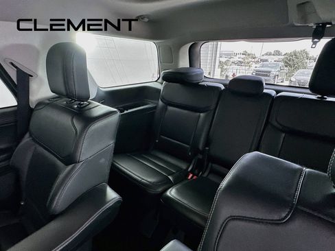 Certified 2025 Ford Expedition Platinum AWD/4WD image 34