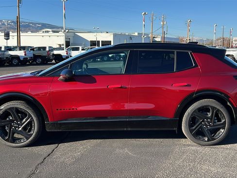 New 2026 Chevrolet Equinox EV RS image 8