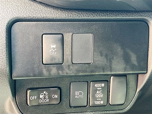 Used 2023 Toyota Tacoma TRD Sport image 10