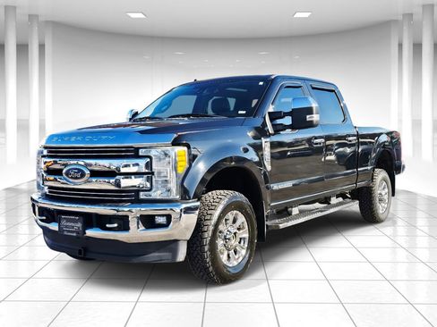 Used 2017 Ford F350 Lariat w/ Lariat Ultimate Package image 8
