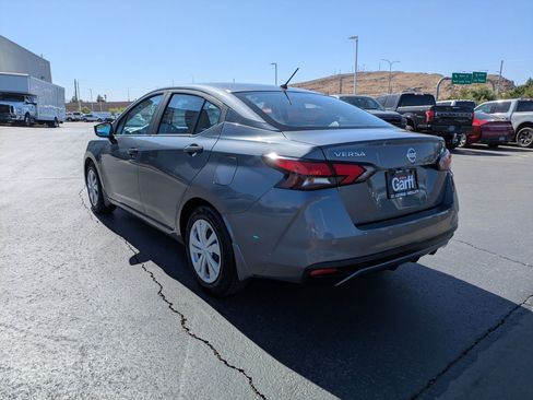 Used 2021 Nissan Versa S FWD image 6