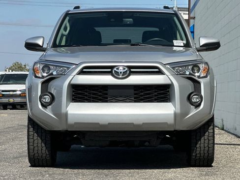 Used 2024 Toyota 4Runner SR5 RWD image 9