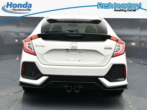 Used 2018 Honda Civic Sport Touring image 8