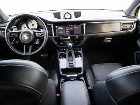 Used 2024 Porsche Macan GTS image 20