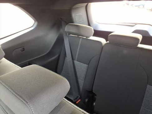 Used 2025 GMC Acadia Elevation image 10